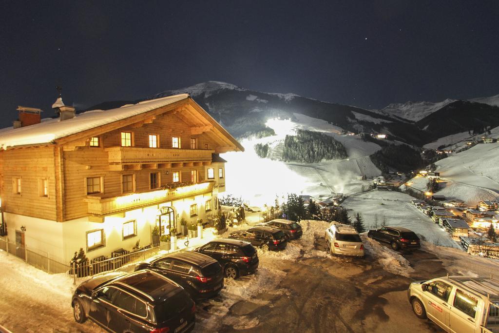 Ferienhof Pfefferbauer Saalbach-Hinterglemm Exterior foto